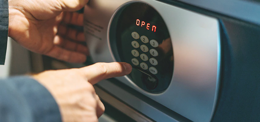 Cash Safe Openers in Apple Valley, California